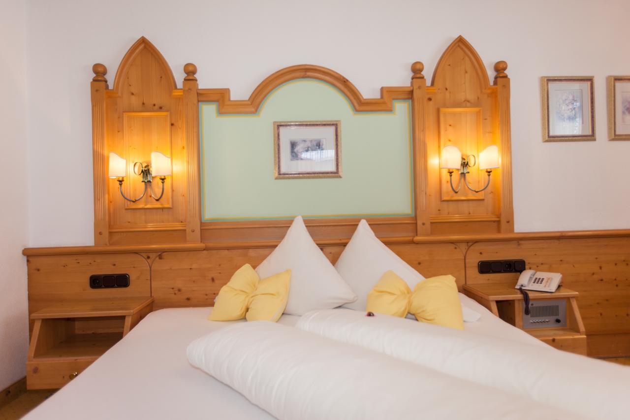 Hotel Schlosshof Ischgl Exteriör bild