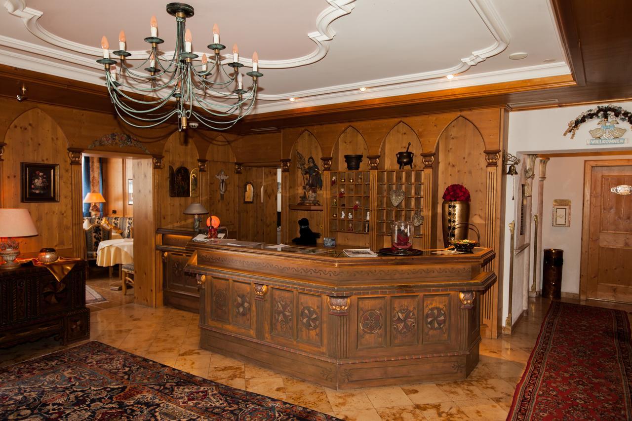 Hotel Schlosshof Ischgl Exteriör bild